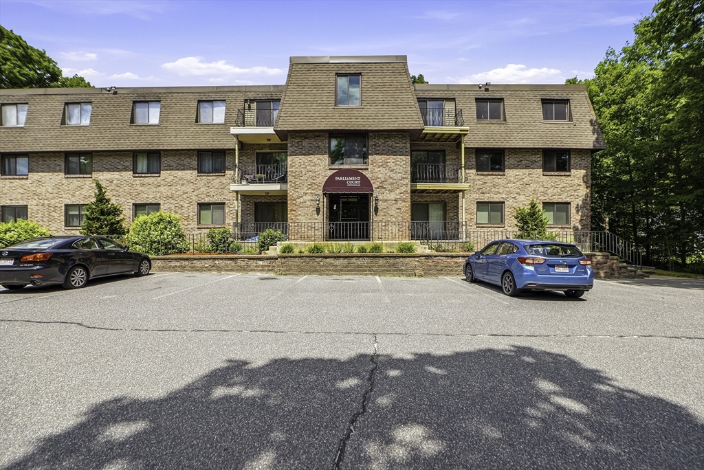 59 School St #B18 — photo
