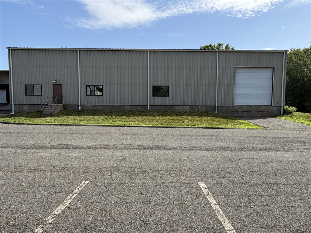 6 Industrial Pkwy — photo