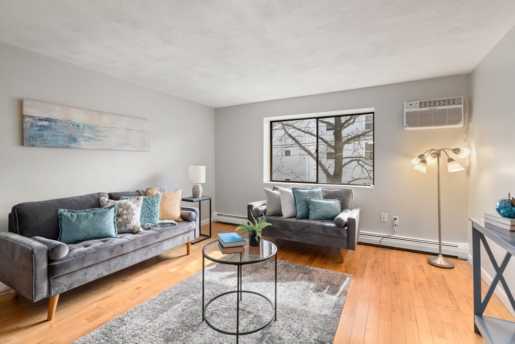 84 Grant St #12 — photo