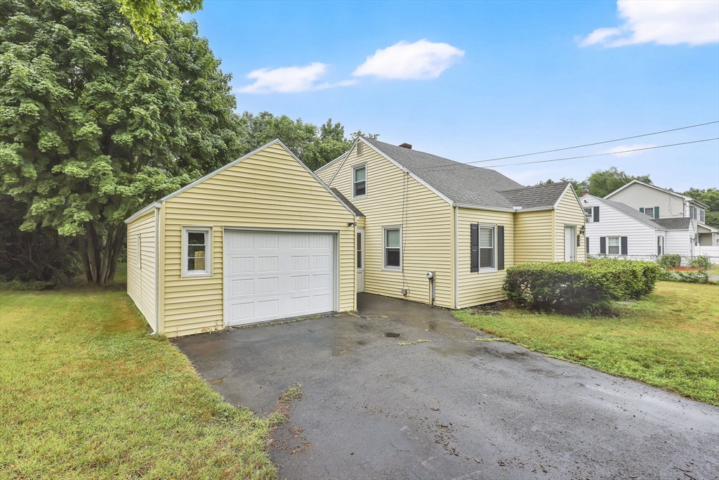 38 Tinkham Road, Springfield, MA 01129 — photo 3