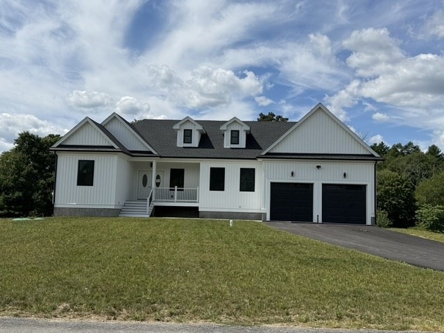 2 Clubhouse Way — photo