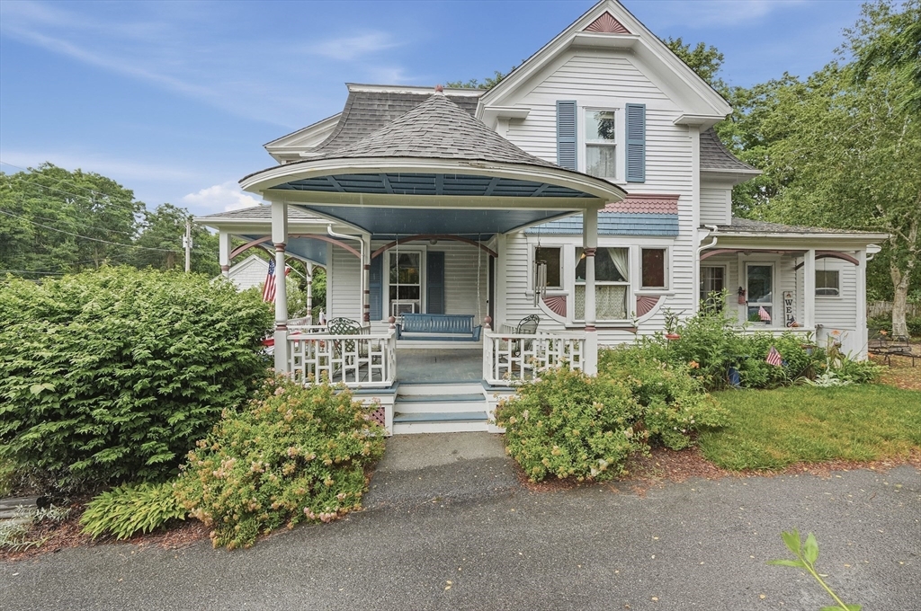 166 County Road, Freetown, MA 02717