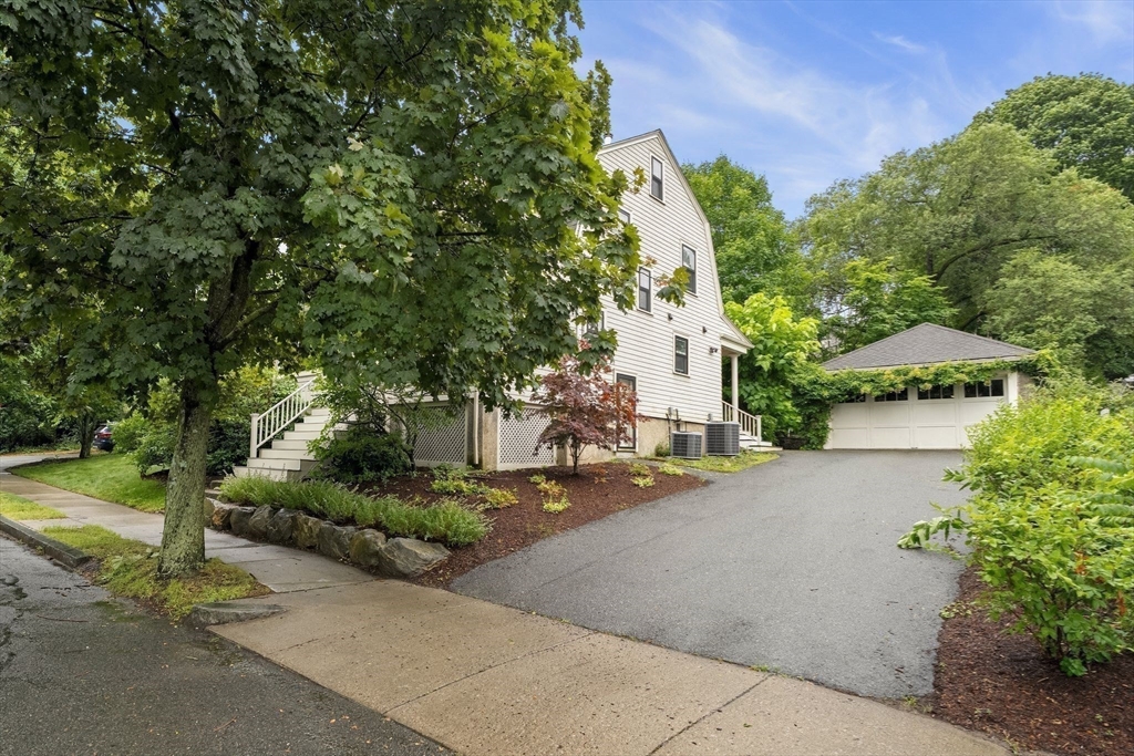 9 Bonad Road, Arlington, MA 02476 — photo 2