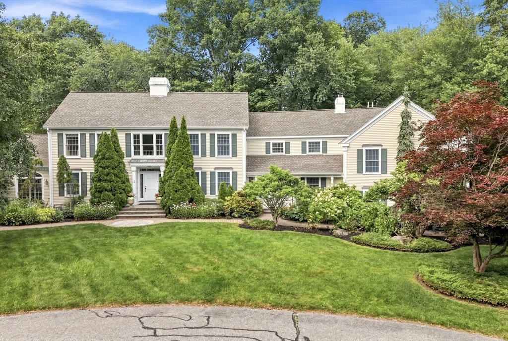 3 Hazelwood Cir — photo