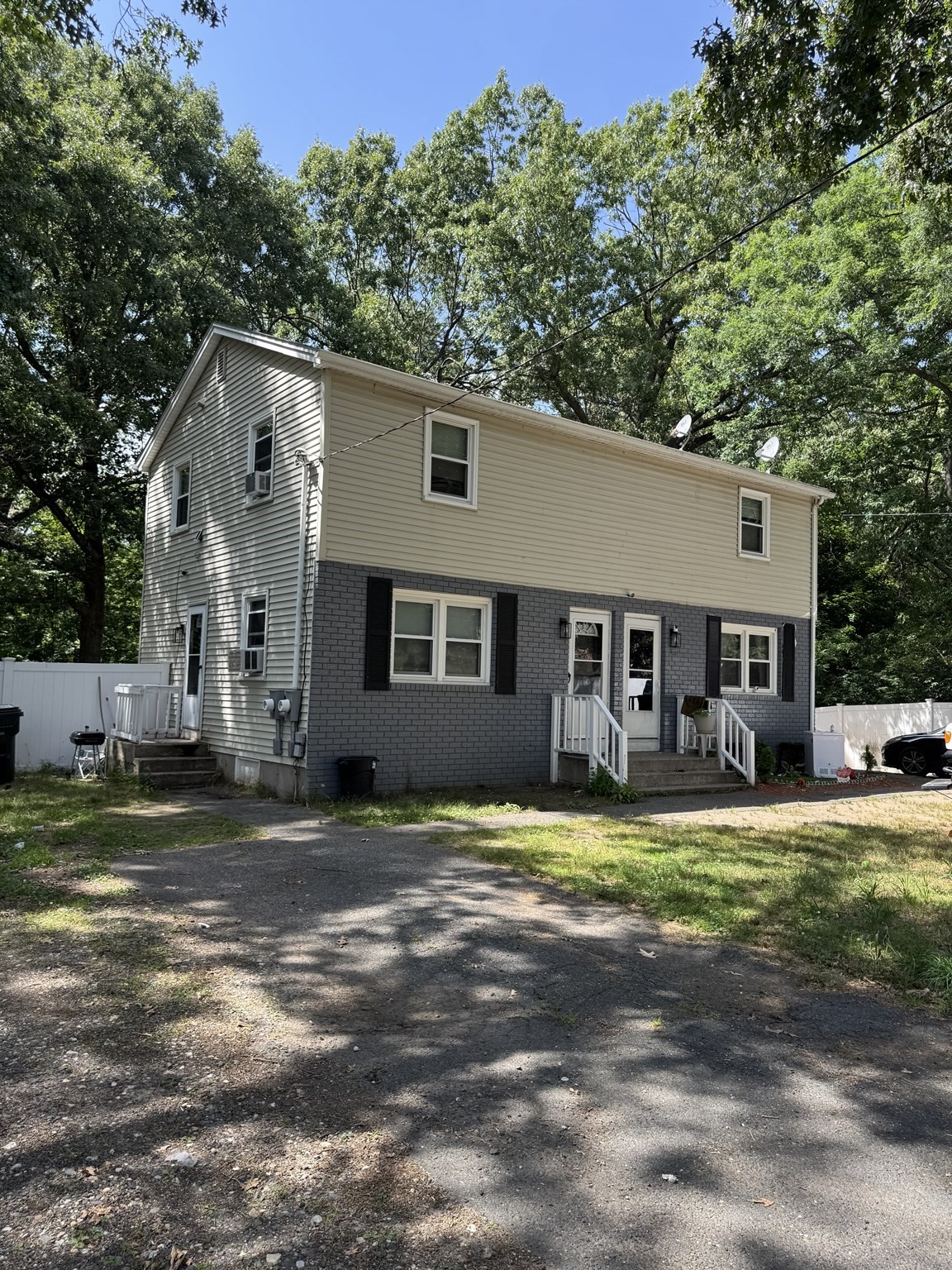 524 Goodwin Street, Springfield, MA 01151