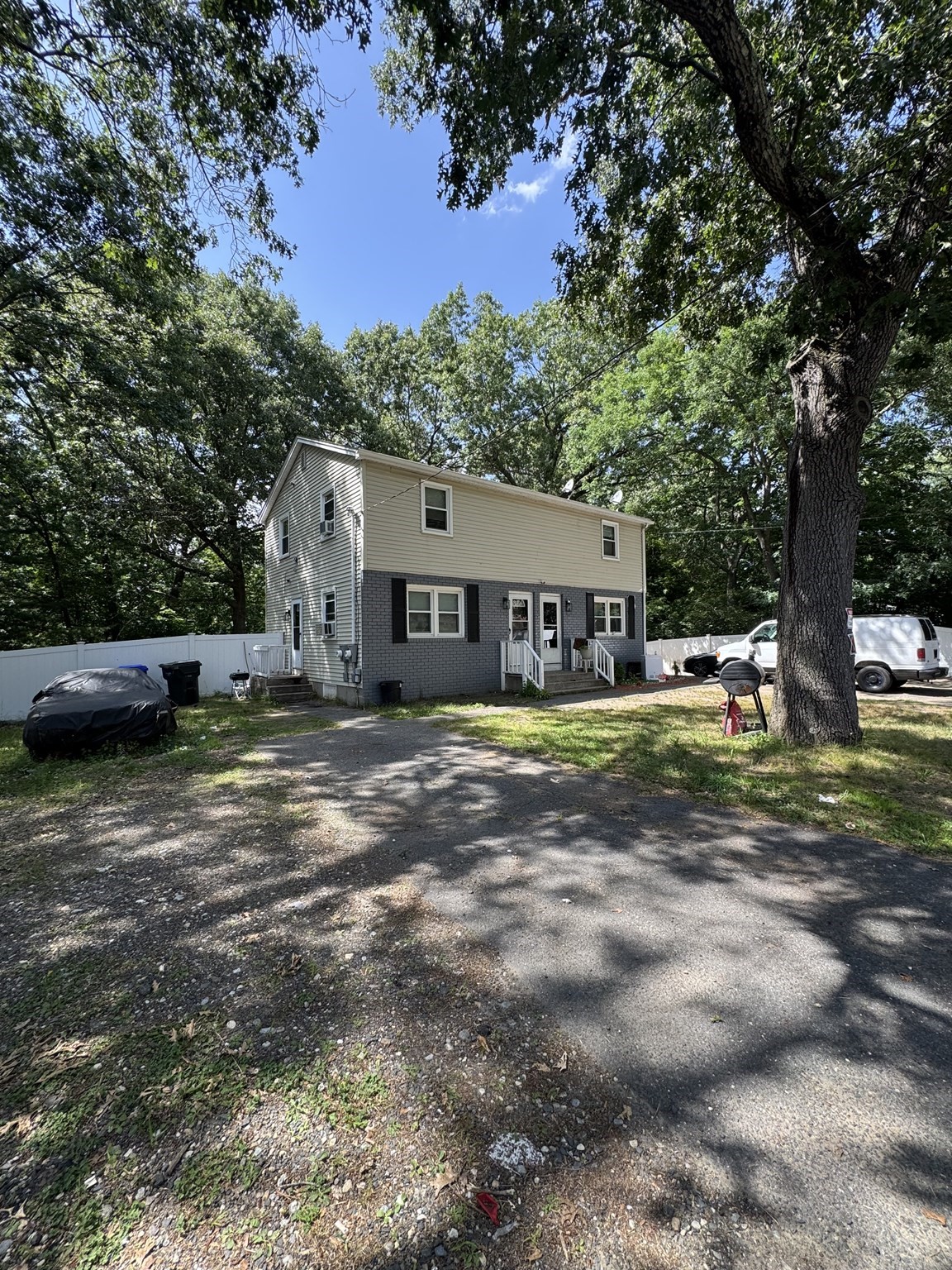 524 Goodwin Street, Springfield, MA 01151 — photo 2