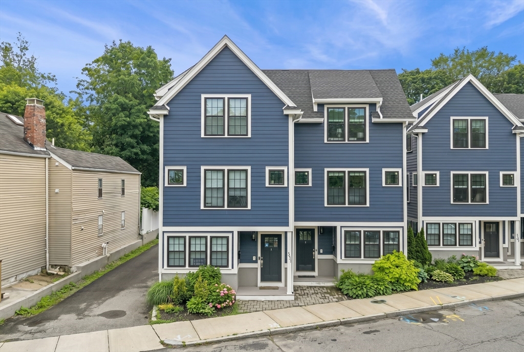 331 Bridge St #2 — photo