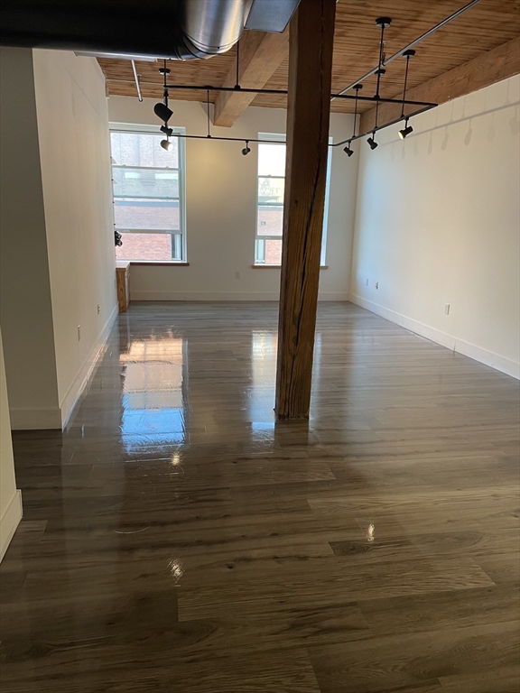 385 Worthington St #3G — photo