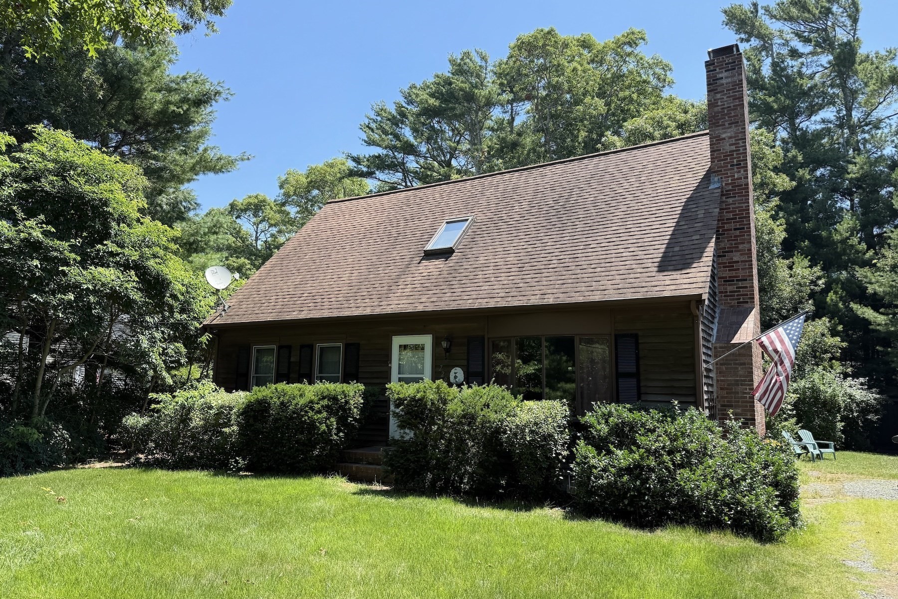 729 Old Barnstable Rd — photo