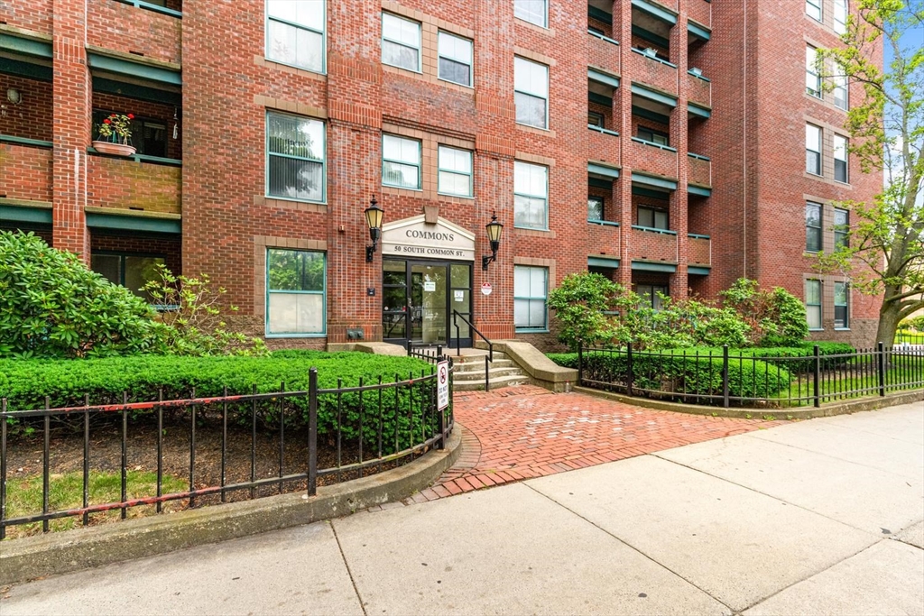 50 South Common St #403 — photo