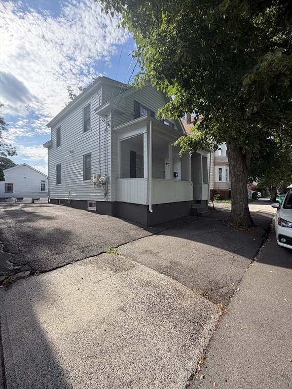 70 Robinson St — photo