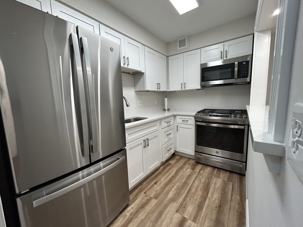 17 Bowdoin # 1B — photo
