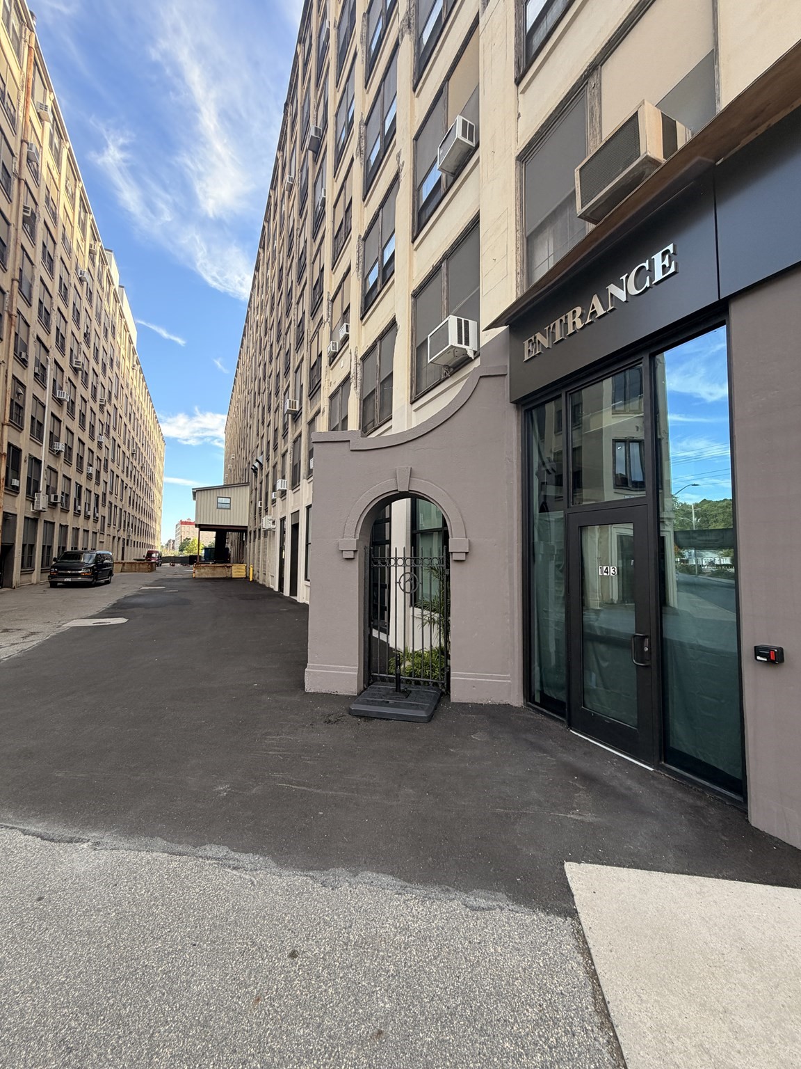 143-147 Essex St. # 607 — photo