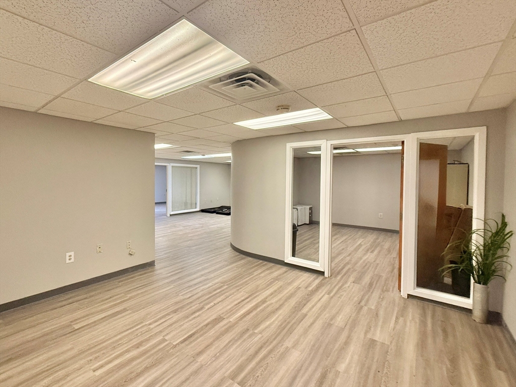 1 Elm Sq #2 L9-2 — photo