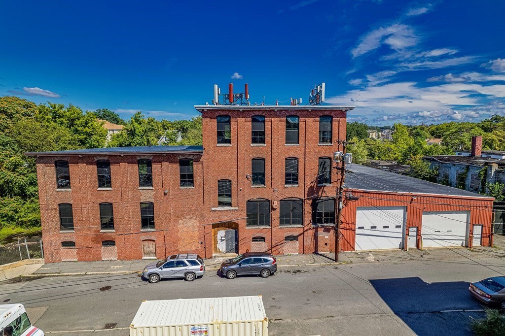 81-83 Holly Street — photo
