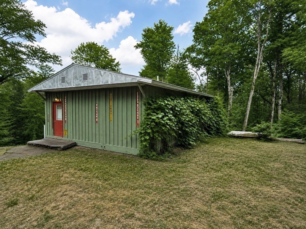 69 Cummington Rd — photo