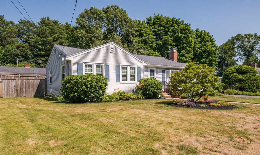 47 Sharon Road, Hamilton, MA 01982 — photo 3