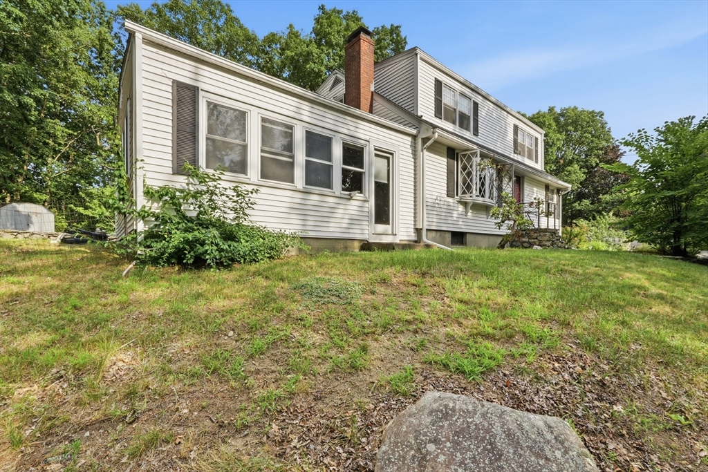 28 Spring Rd — photo