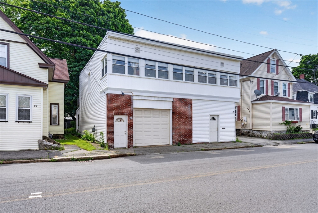 84 Lowell St — photo