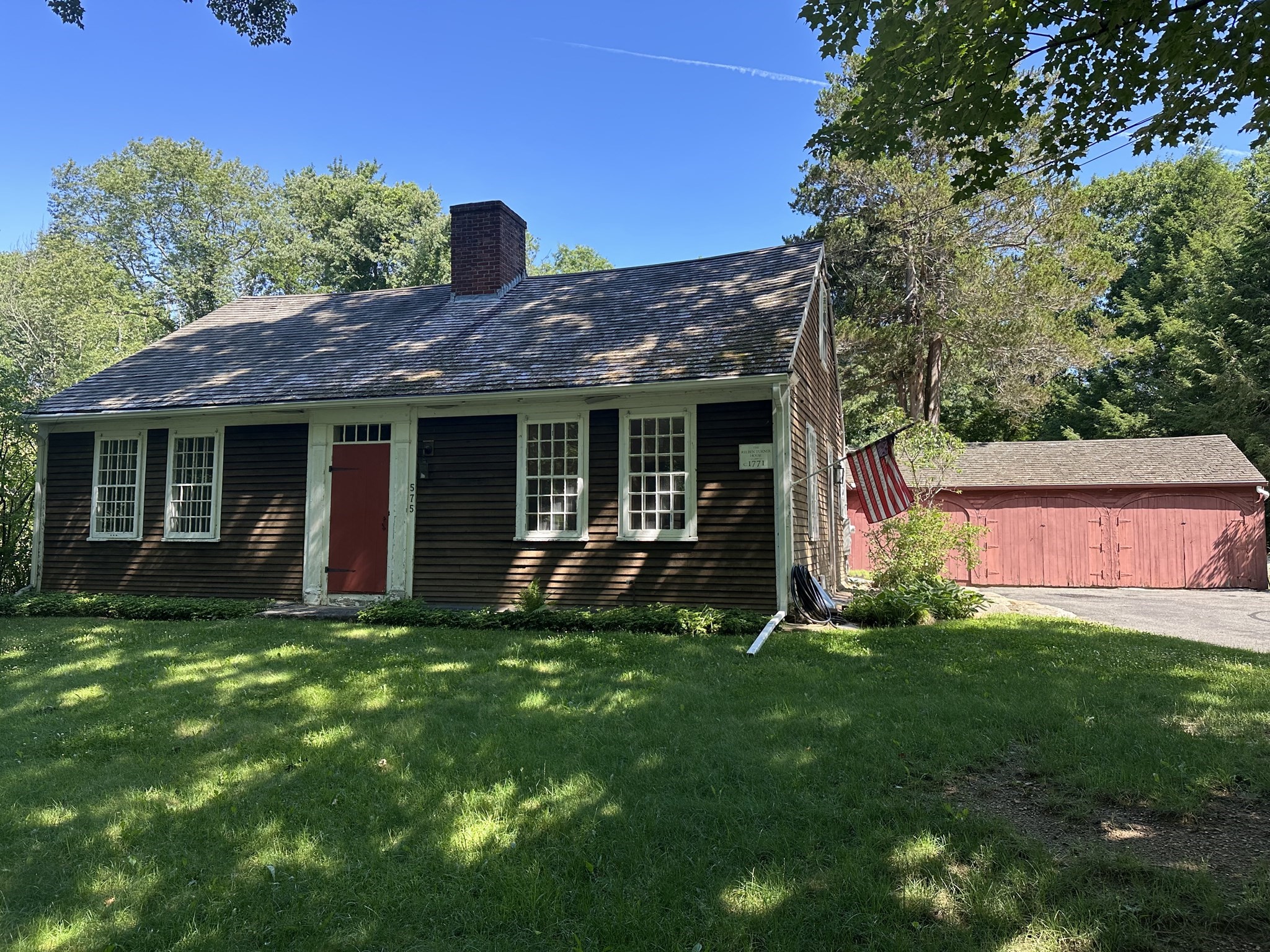575 Old West Brookfield Rd — photo
