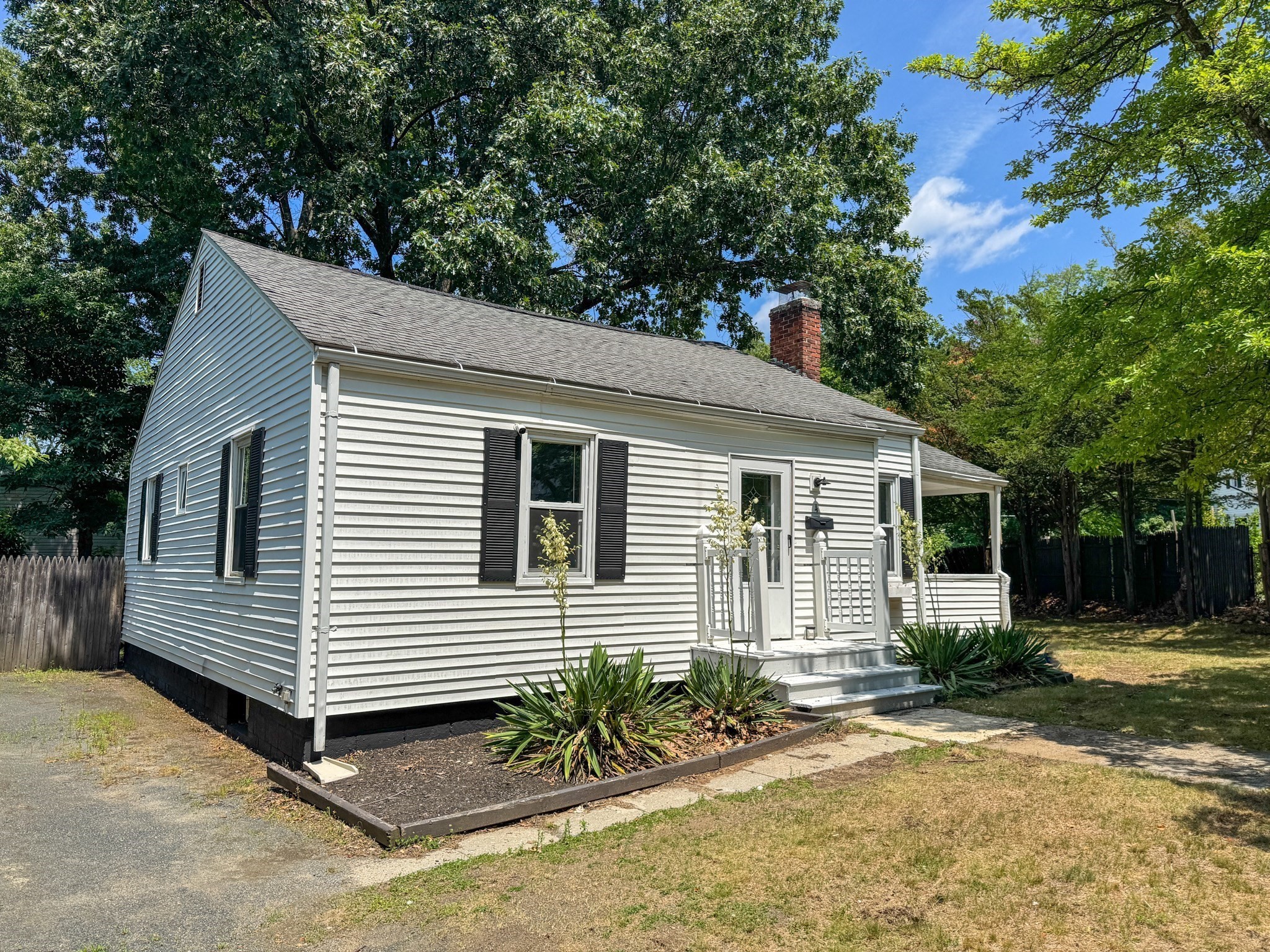 4 Wolfe Street, Springfield, MA 01020 — photo 3