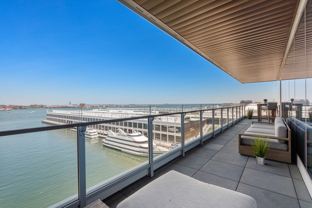 150 Seaport Blvd. # 10E — photo