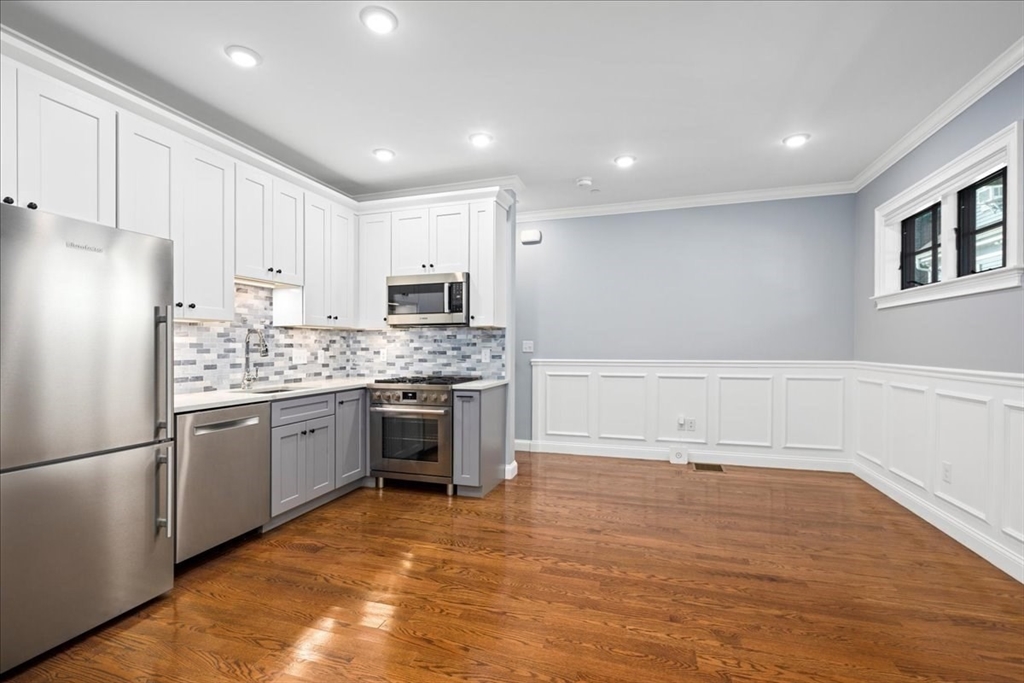 104 Beacon St #2 — photo