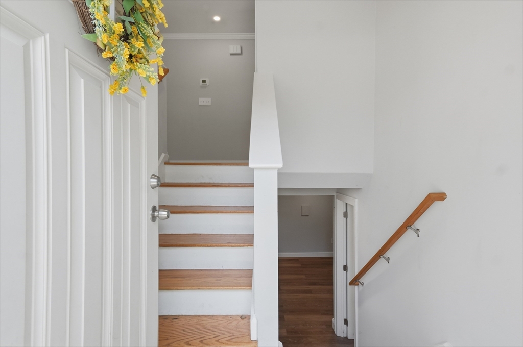 129 Marked Tree Road, Holliston, MA 01746 — photo 2