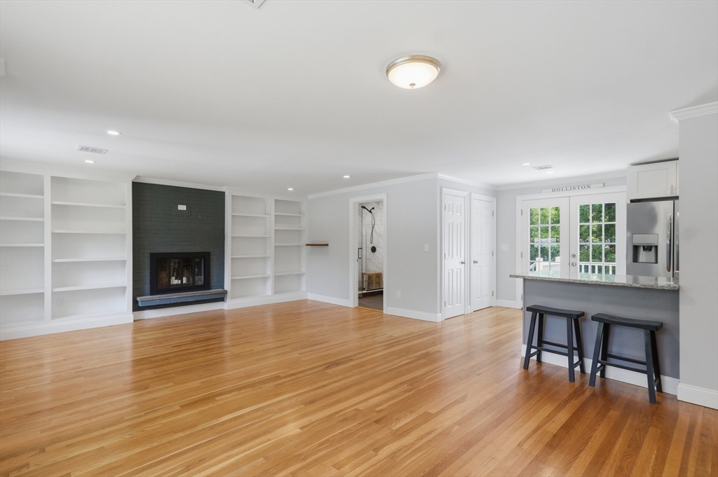 129 Marked Tree Road, Holliston, MA 01746 — photo 3