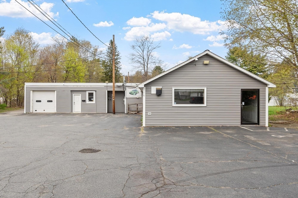 181 E Main St # B6 — photo