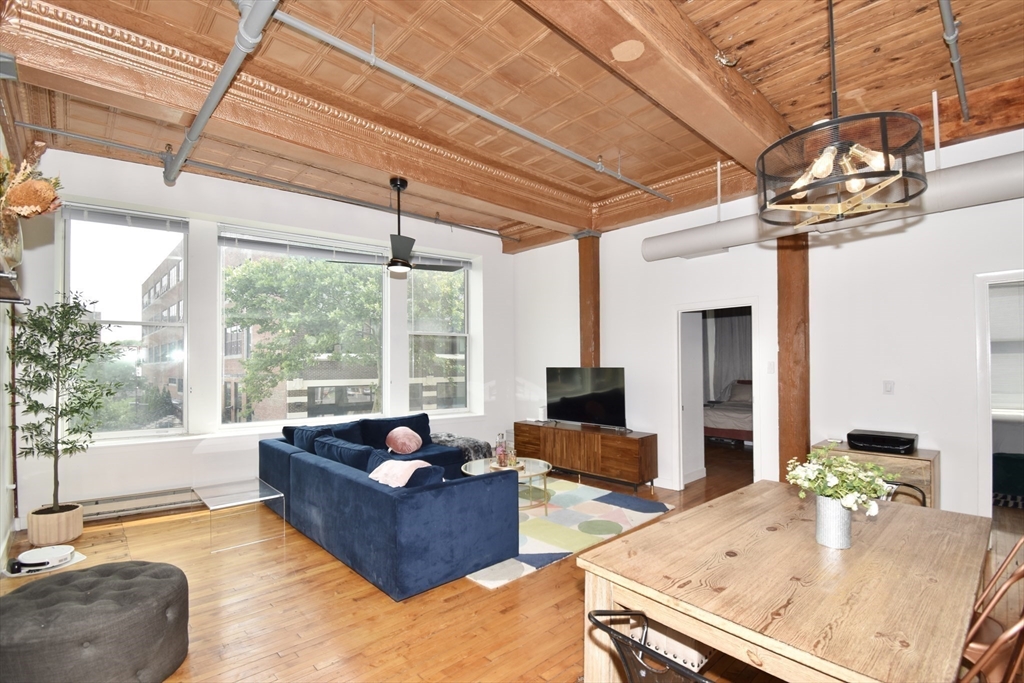 385 Worthington Street #2F — photo