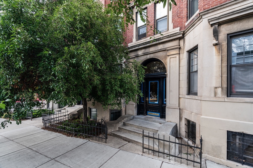 1157 Commonwealth Ave #1 — photo