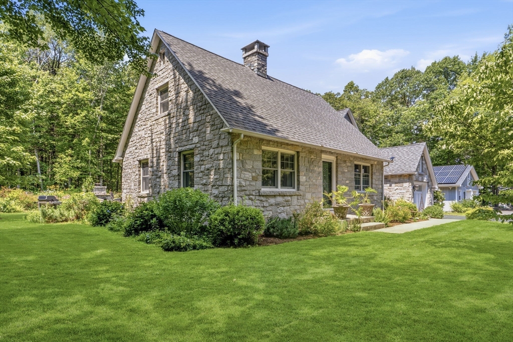 33 Rattle Hill Road, Southampton, MA 01073 — photo 2
