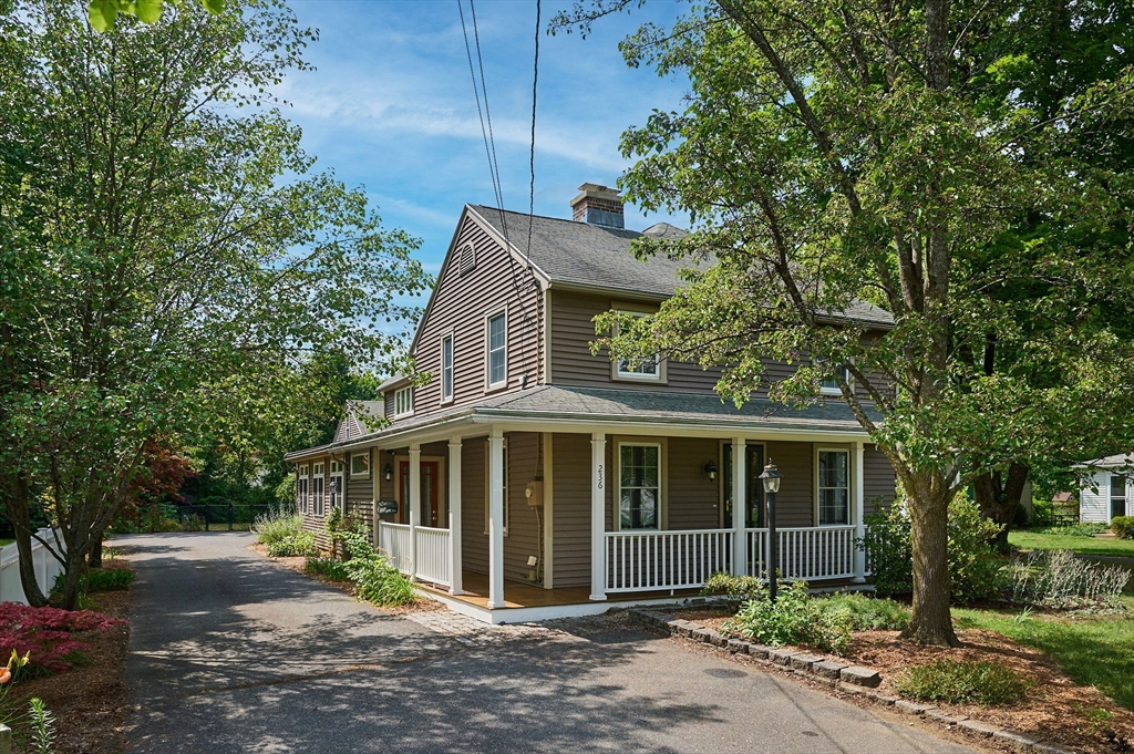 236 N. Maple St. — photo