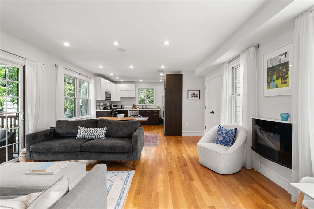 95 Green St #2 — photo