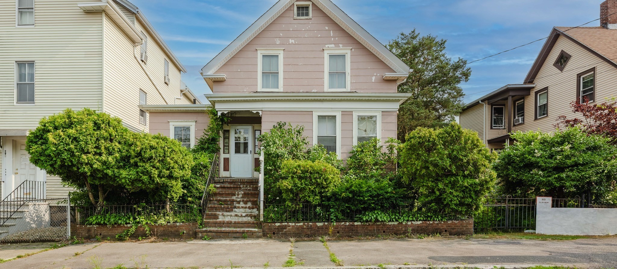 194 Coffin Ave — photo