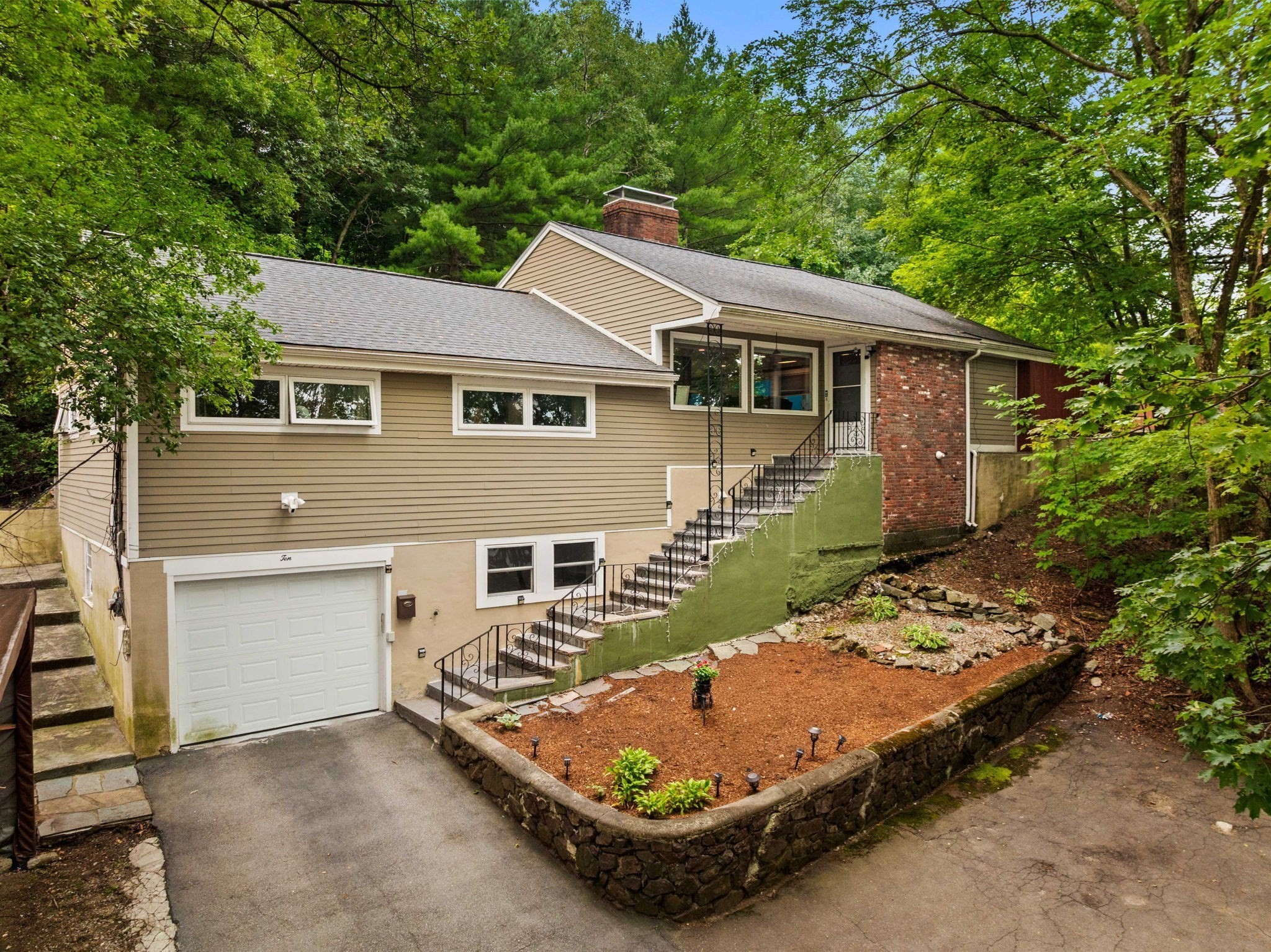 10 Rafferty Road, Stoneham, MA 02180 — photo 2