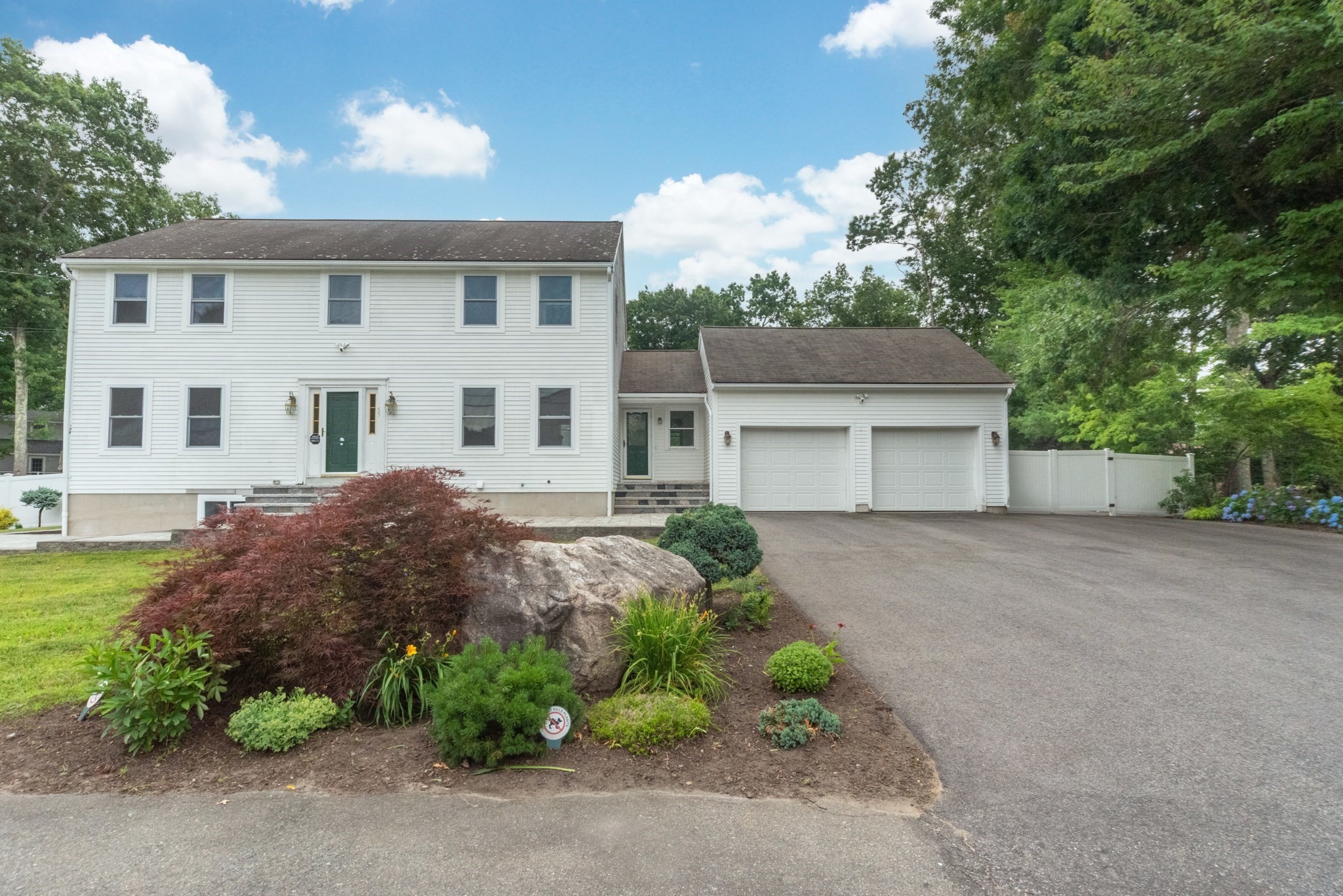 65 Tiffany Dr — photo