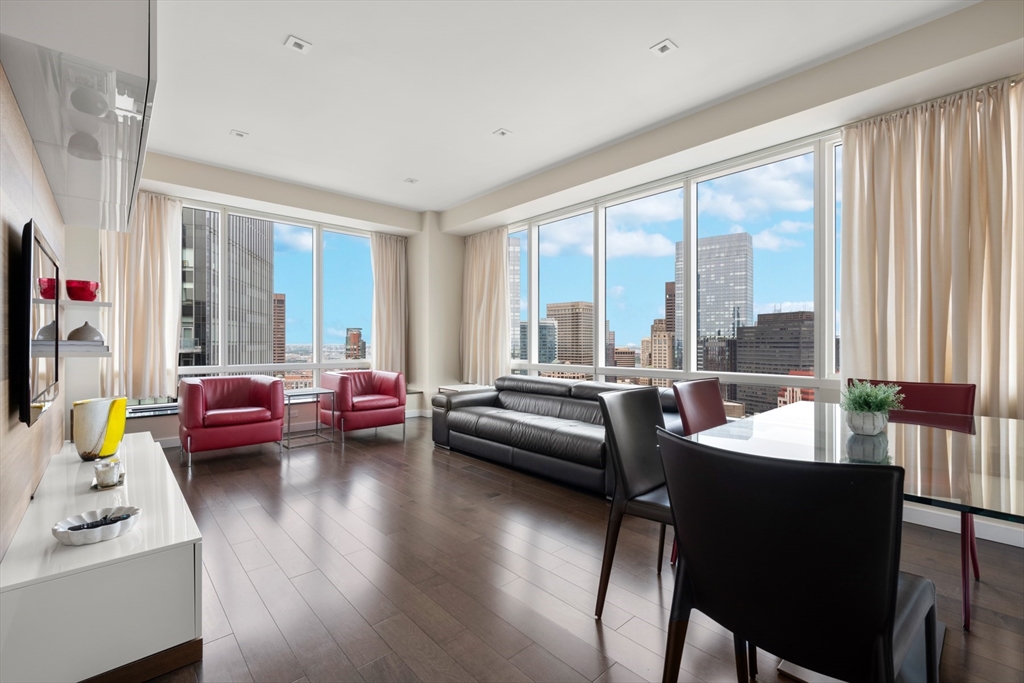 2 Avery St #35G — photo