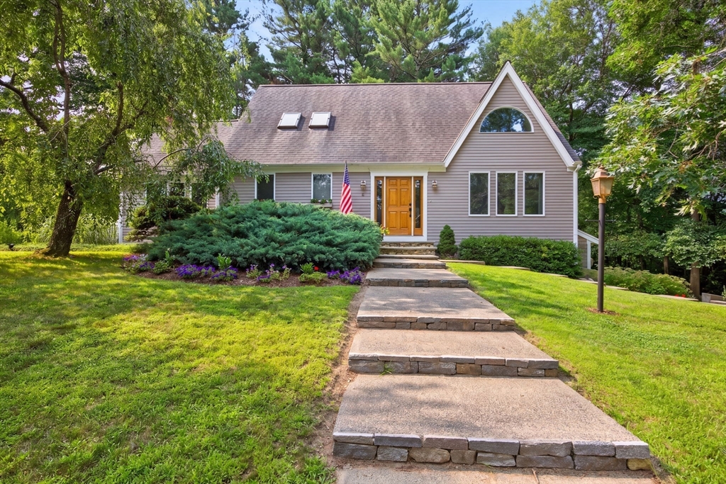 5 Acorn Ln — photo