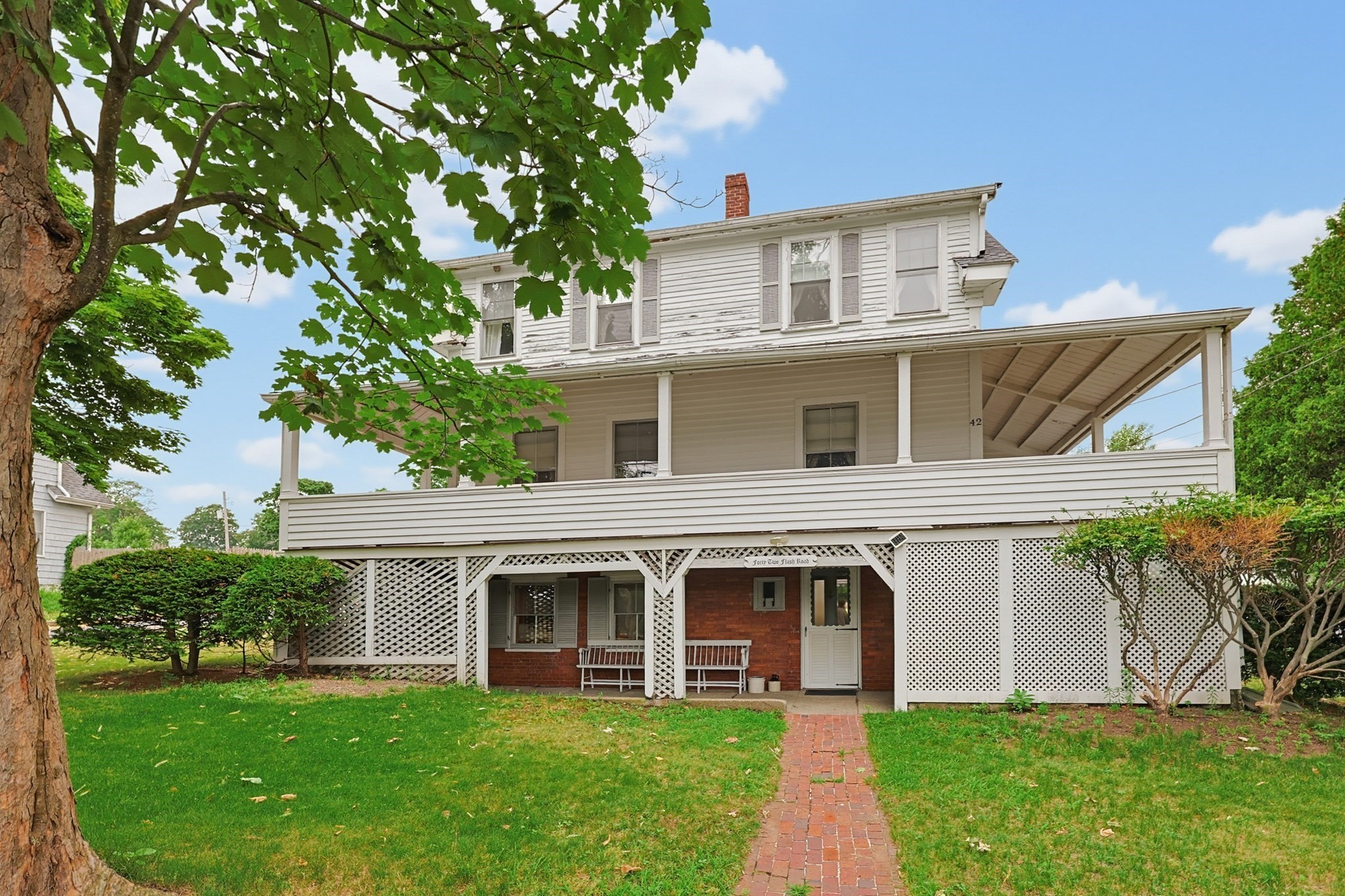 42 Flash Rd — photo