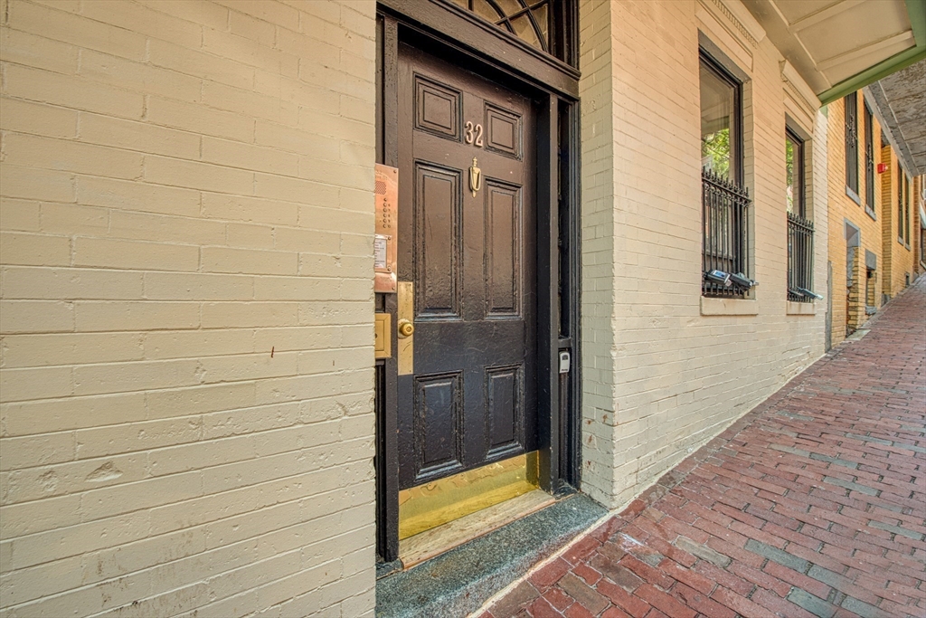 32 Grove # 1 — photo