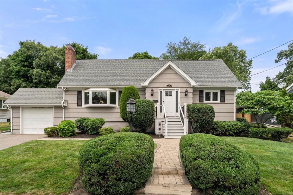 150 Woodbine Circle — photo