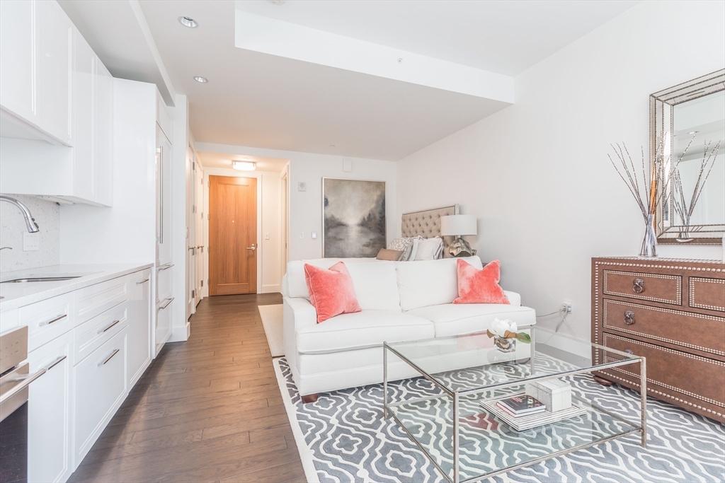 22 Liberty Dr #2L — photo