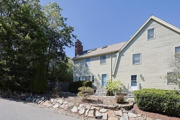 26 Pleasant St #B — photo