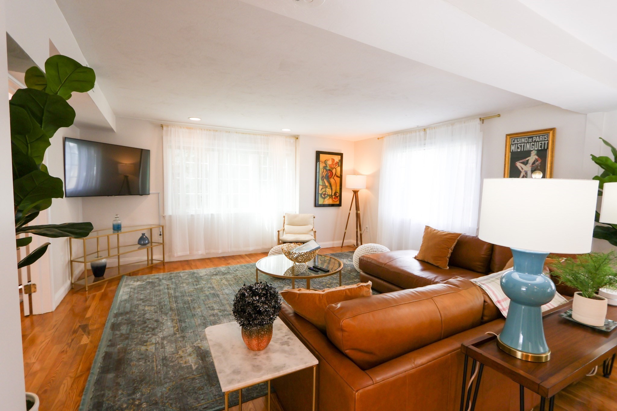 25 Jay St - C Furnished — photo