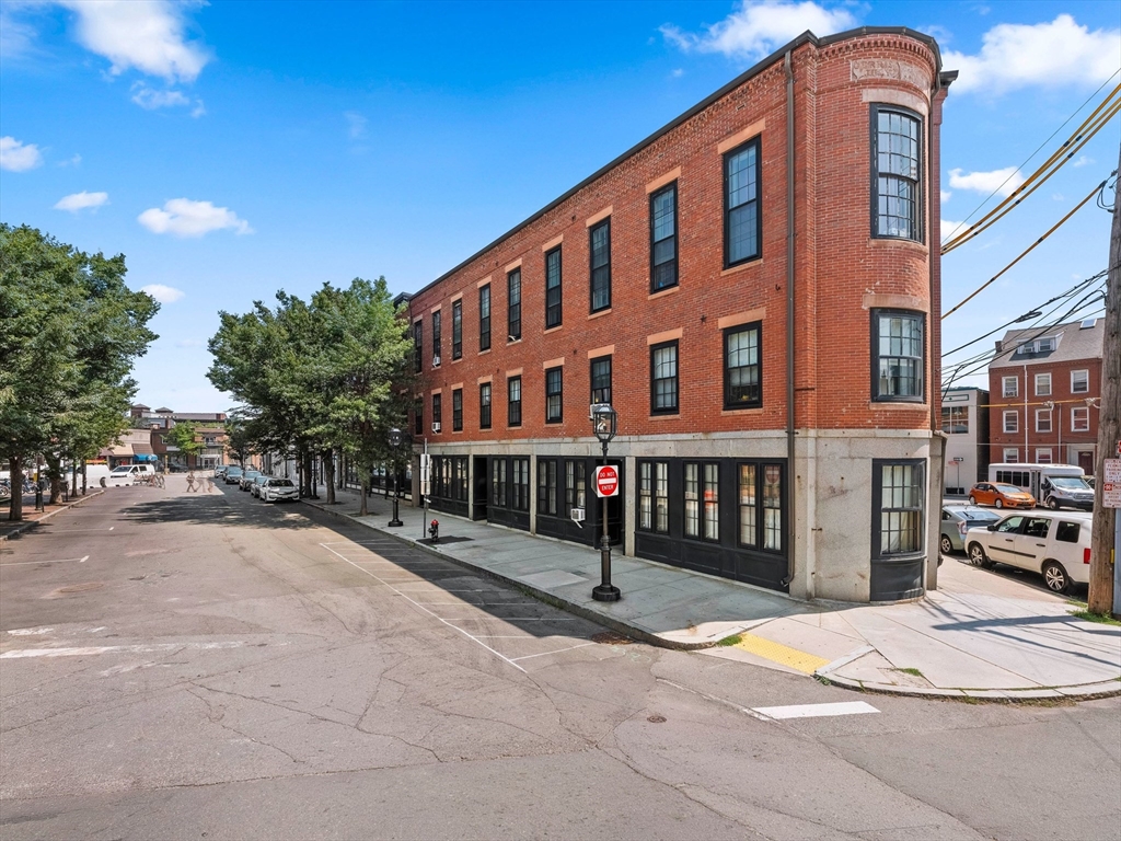 157-165 Winnisimmet St #3C — photo