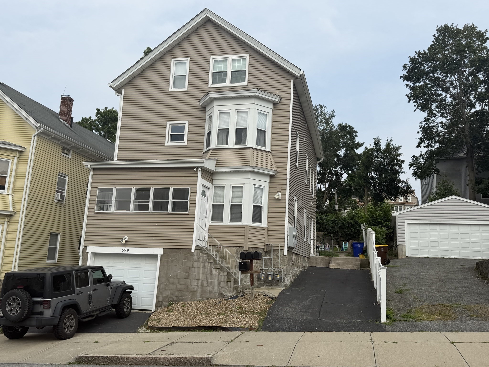 699 June Street #3 — photo
