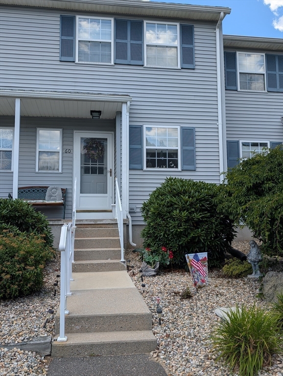 60 Waters Edge Dr #60 — photo