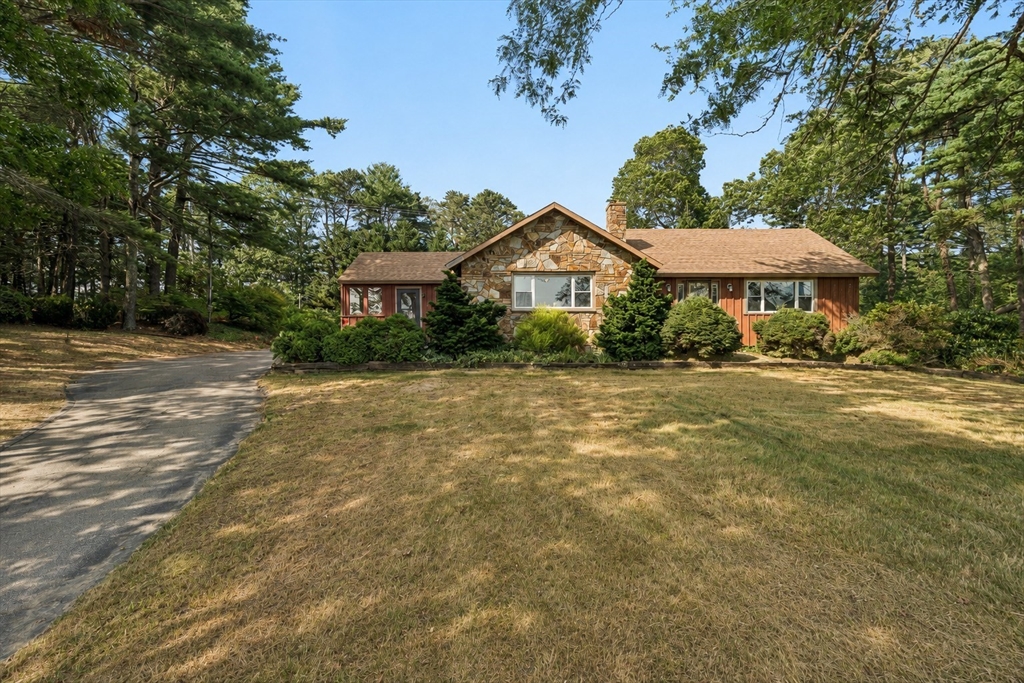 22 Long Neck Road, Wareham, MA 02538